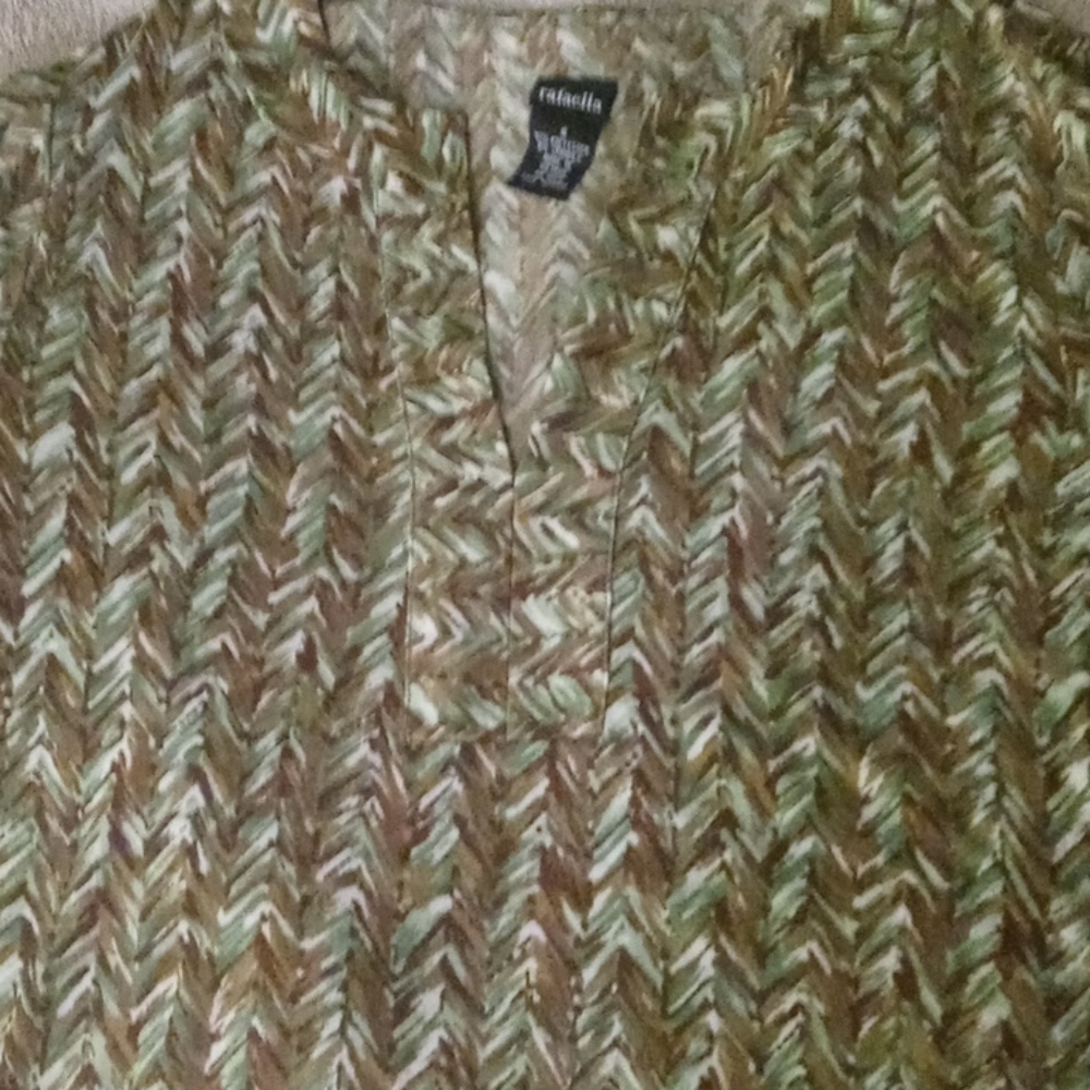 3/4 sleeve shirt